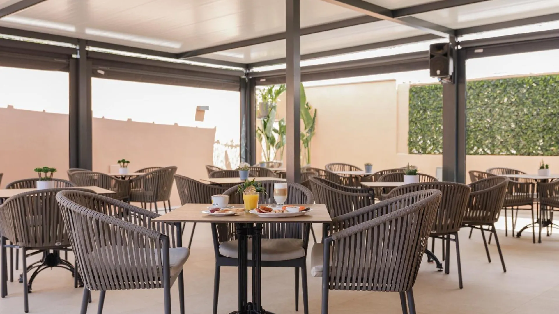 Hotel Gabarda Palmanova 2*,  Spanien
